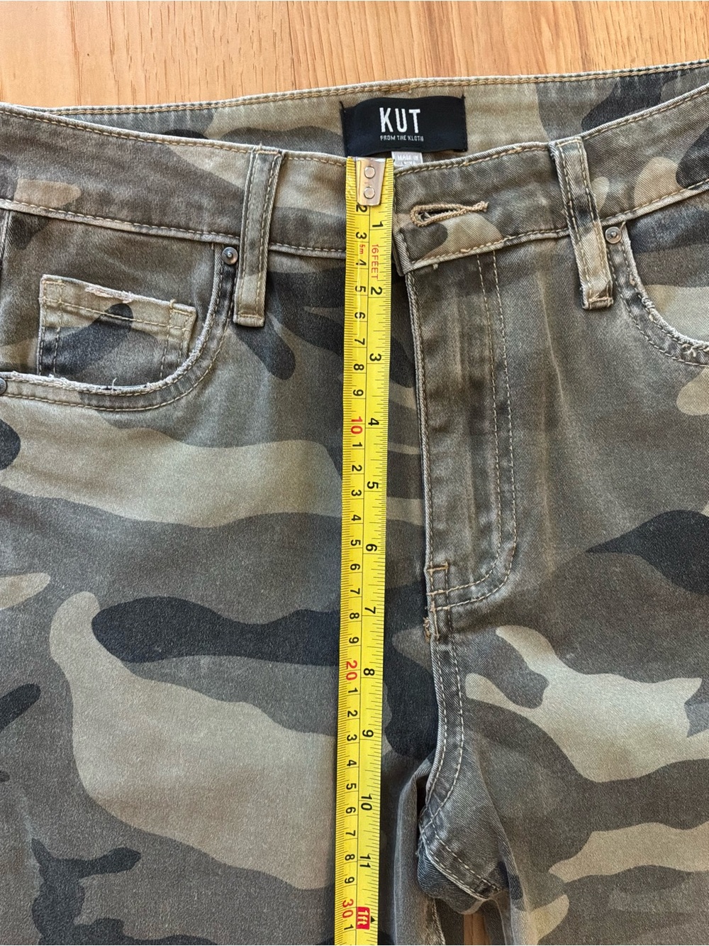 NWOT, Kut from Kluth “Kelsey” Camo Ankle Flare Jean, Size 00 - Picture 6 of 7
